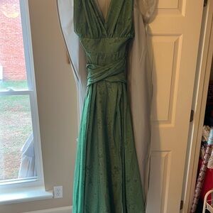 Elegant Green Evening Gown